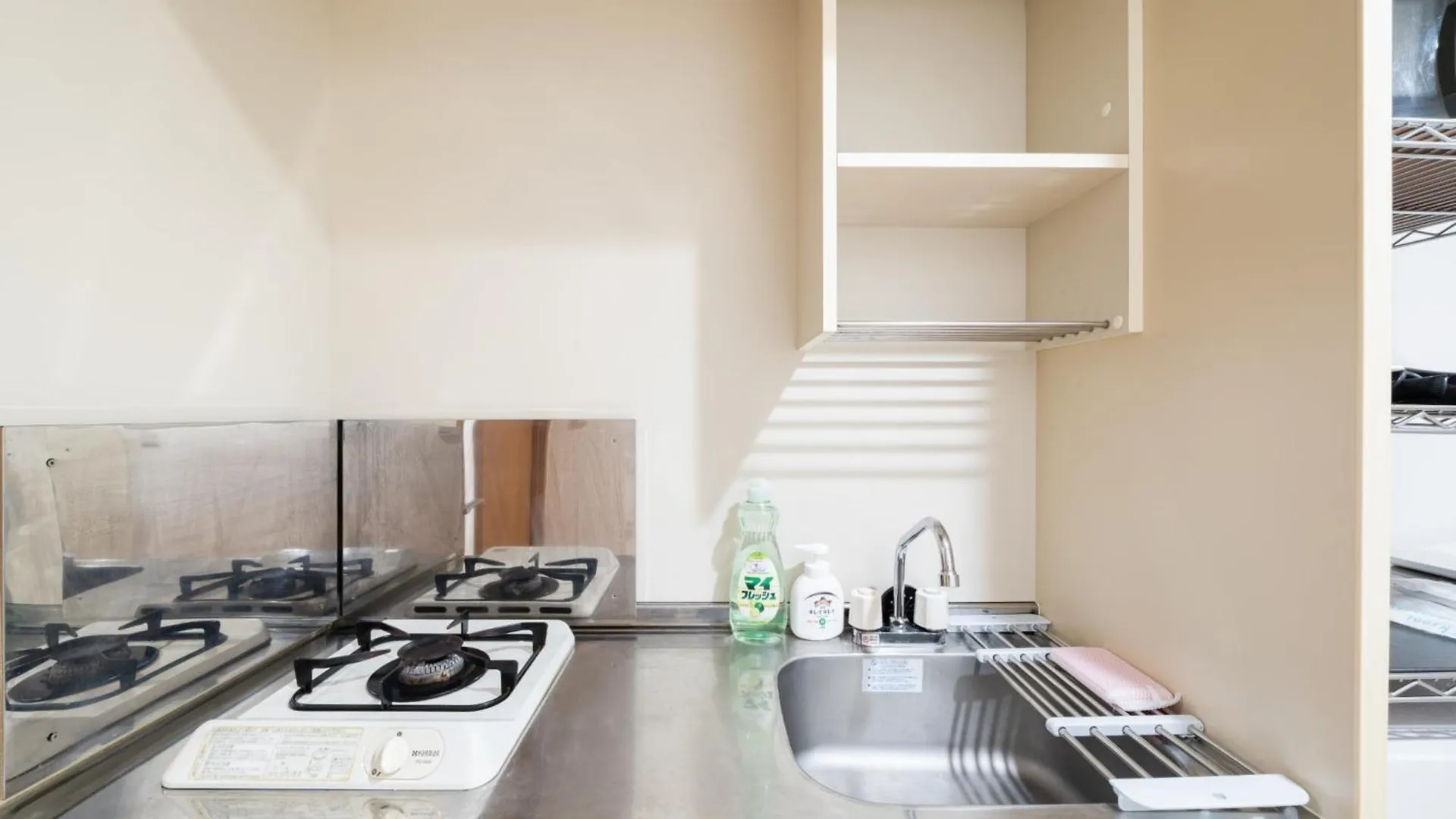 Shin-Okubo Sta・1 Min Walk/　Shinjuku Sta 2Min/　Switch Apartment Tokyo 0*,