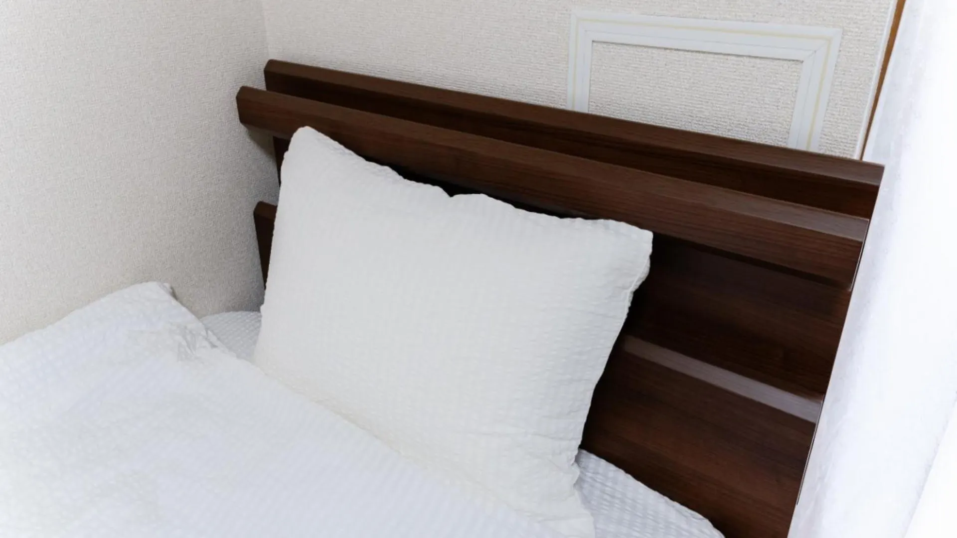 Shin-Okubo Sta・1 Min Walk/　Shinjuku Sta 2Min/　Switch Apartment Tokyo Japan