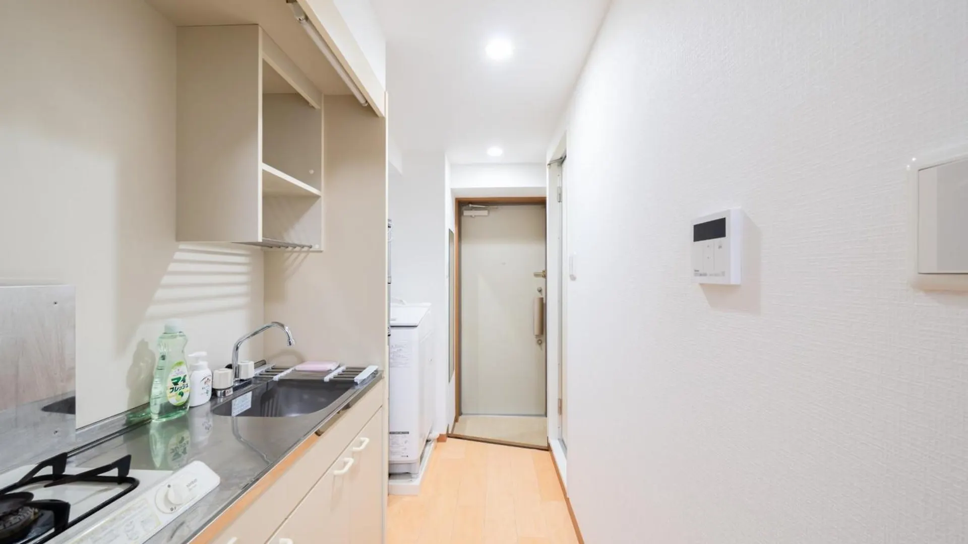 Shin-Okubo Sta・1 Min Walk/　Shinjuku Sta 2Min/　Switch Apartment Tokyo