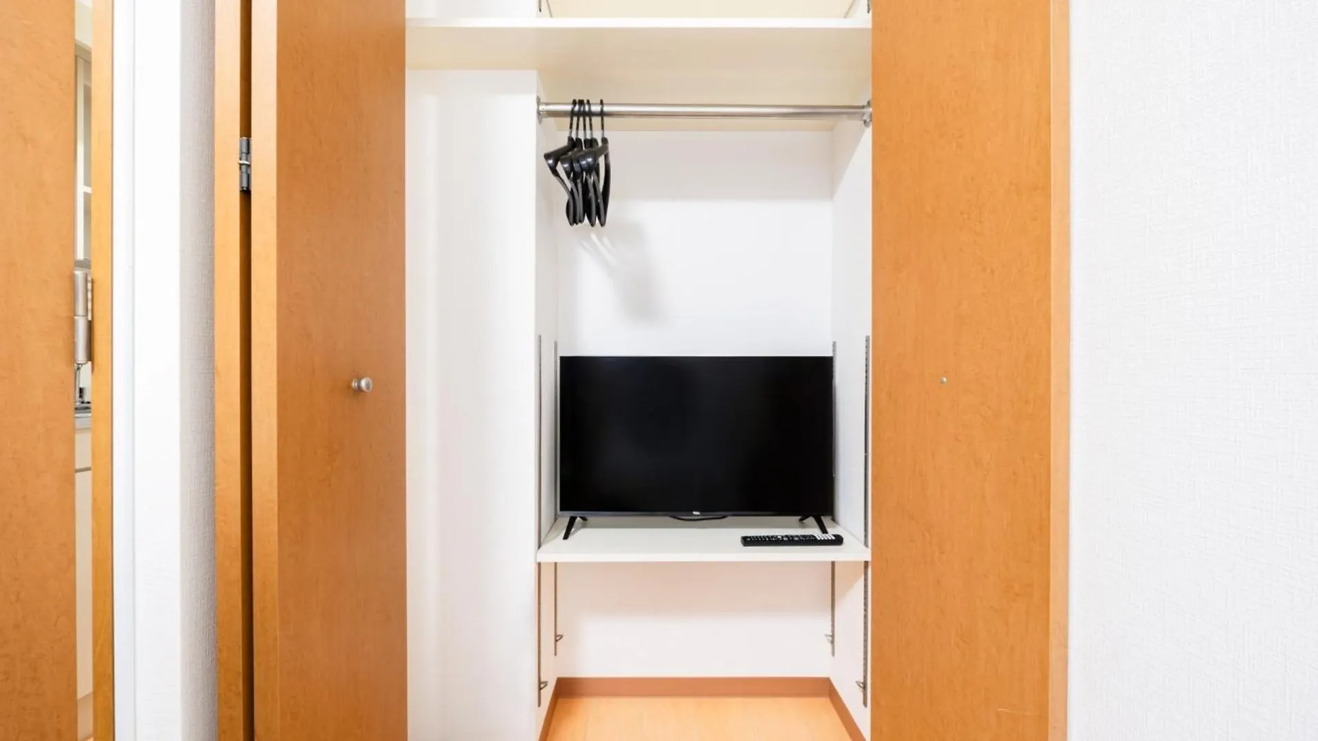 Shin-Okubo Sta・1 Min Walk/　Shinjuku Sta 2Min/　Switch Apartment Tokyo